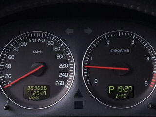Volvo V70 D5
