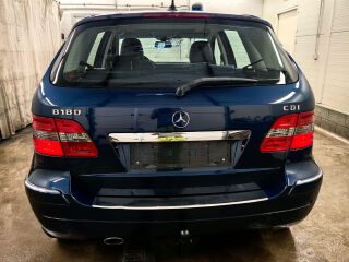 Mercedes-Benz B 180 2.0 80kW