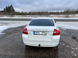 Volvo S80 2.4 120kW
