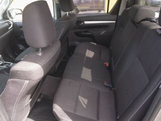 Toyota Hilux 2.4 110kW
