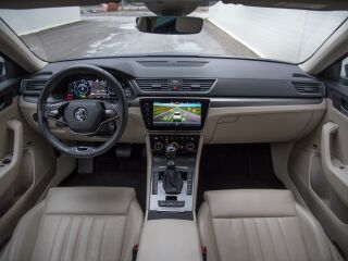 Skoda Superb Executive 1.4 R4 Twin-Engine PLUG-IN-HYBRID 115kW