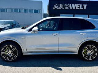 Porsche Cayenne S E-Hybrid Platinum Edition 3.0 245кВ