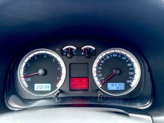 Volkswagen Golf 2.0 85кВ