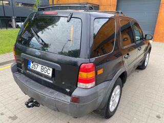 Ford Maverick 3.0 V6 149kW