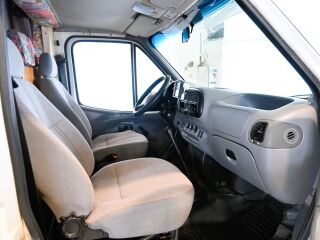 Ford ELNAGH COLUMBIA 102 2.5 74kW