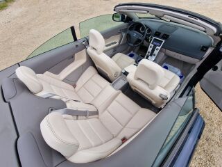 Volvo C70 FACELIFT MOMENTUM CABRIO 2.0 110kW