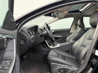 Volvo V60 SUMMUM D3 2.0 120kW