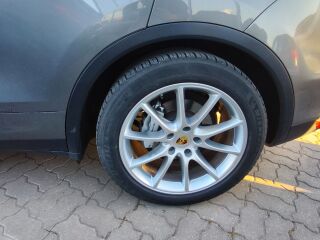 Porsche Cayenne S 4.2 V8 281kW
