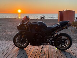 Yamaha YZF - R 1