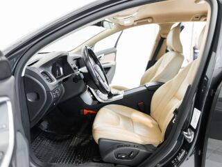 Volvo V60 Facelift Momentum 2.0 133kW