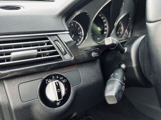 Mercedes-Benz E 220 AVANTGARDE 2.1 BlueEfficiency 100kW