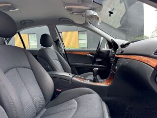 Mercedes-Benz E 240 Elegance 2.6 130kW