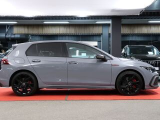 Volkswagen Golf GTI 2.0 180kW