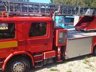 Scania 113 Korvtõstuk 11.0