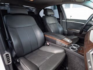 BMW 740 i 4.0 240kW
