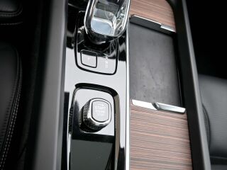 Volvo XC60 AWD T6 H&K LUXURY ULTIMATE DARK INTELLI SAFE  2.0 T6 Long Range 293kW