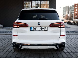 BMW X5 xDrive30d M-SPORT Individual pakett 3.0 195kW