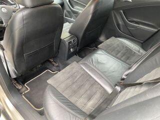 Volkswagen Passat 1.8 r4 Tsi 118kW