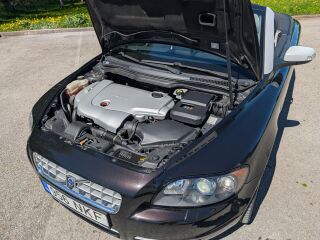 Volvo C70 D5 SUMMUM 2.4 D5 132kW