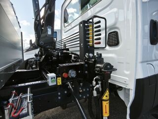 Iveco Daily 70C18H kallur  kraana  greiferkopp 3.0 129kW