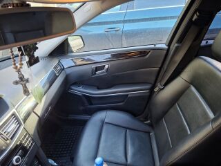 Mercedes-Benz E 250 AVANGARDE BlueEfficiency 2.1 R4 Cdi 150kW