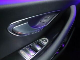Mercedes-Benz E 200 T Modell facelift Night paket 118kW