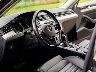 Volkswagen Passat 2.0 140kW
