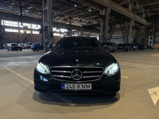 Mercedes-Benz E 400 4MATIC 3.5 245kW