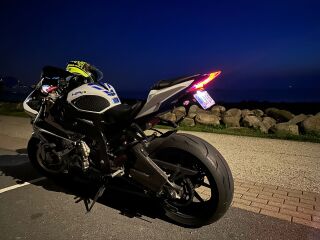 BMW S 1000 RR HP4 R4 142kW