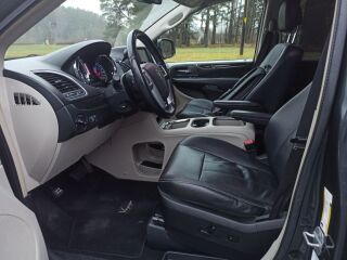 Lancia Voyager 2.8 120кВ