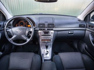 Toyota Avensis 2.0 108kW