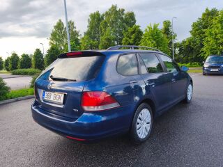Volkswagen Golf 1.6 66kW