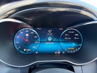 Mercedes-Benz C 200 9G tronic facelift 2 ekraani Led-esituled 2.0 110kW