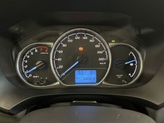 Toyota Yaris Active 82кВ