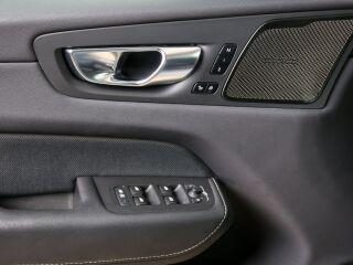 Volvo XC60 AWD PLUS DARK INTELLI SAFE PRO 2.0 T6 Recharge Long Range Plug In Hybrid 293kW