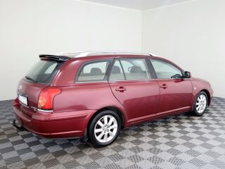 Toyota Avensis Linea Sol ATM 2.0 108kW