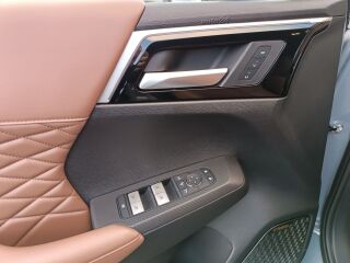 Mitsubishi Outlander Instyle Plus Luxury 4WD 2.4 PHEV 225kW