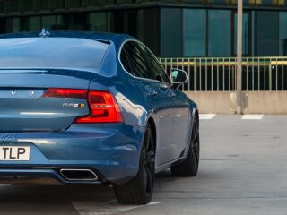 Volvo S90 D5 R-Design AWD 2.0 173kW