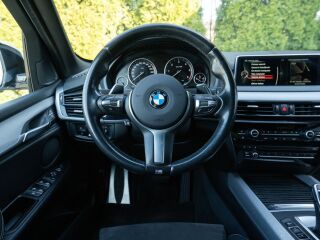 BMW X5 xDrive30d M-Sportpakett 3.0 190кВ