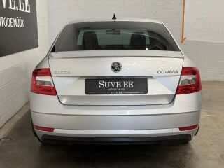 Skoda Octavia Elegance Facelift 1.5 DAD 110кВ