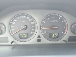 Volvo S60 2.4 103кВ