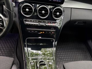 Mercedes-Benz C 220 2.0 143kW
