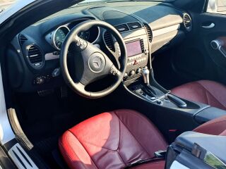 Mercedes-Benz SLK 350 3.5 V6 200kW