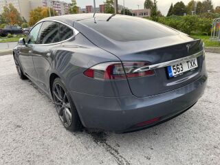 Tesla Model S 75D Dual Motor 386kW Enhanced Autopilot 158кВ