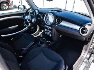 MINI Cooper 1.6 90kW