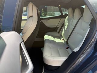 Tesla Model S Dual Motor AWD 386кВ 177кВ