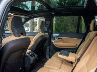 Volvo XC90 7s MY24 Ultimate Bright Xenium Intelli PRO Wn 2.0 B5 KERS MHEV Kerghübriid 183kW