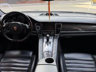 Porsche Panamera Turbo 4.8 V8 368кВ