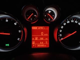 Opel Insignia 2.0 96кВ