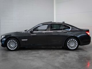 BMW 740 Facelift xDrive 3.0 230кВ